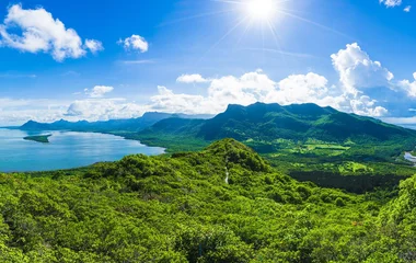 דומיין דה ל'אטואל (Le Domaine de l'Etoile)