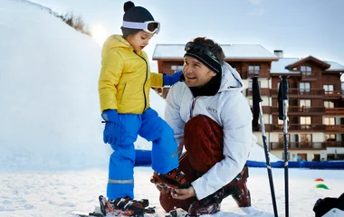 Infants ski