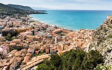 Wunderschöner Strand in Cefalù, Sizilien