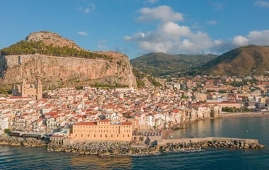 Panorama von Cefalù beim Sonnenuntergang