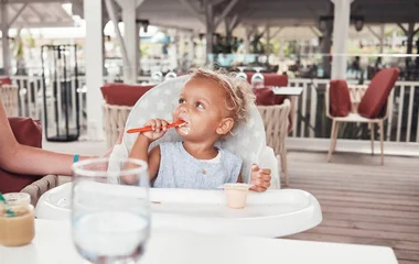 How long should you travel while on a babymoon?