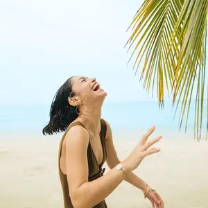 How to take the perfect holiday selfie