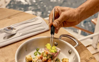 Gourmet dining on board