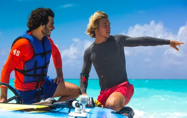 beginner lessons for windsurfing