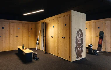 Ski locker room Club Med