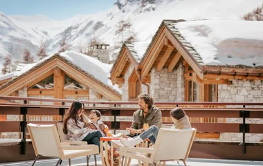 Family group ski holiday