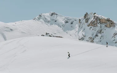 skiing down the French alps slopes