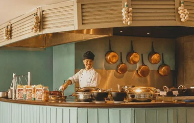 Fine dining in your luxury holiday