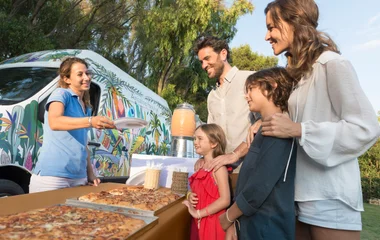 Pizzastand mit Kids