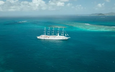 Bateau Club Med 2 dans une eau turquoise
