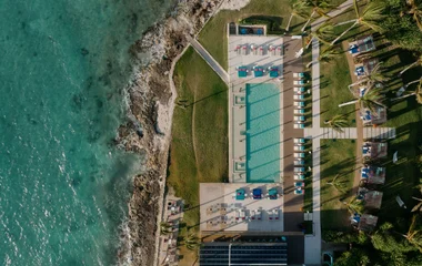 Espacio Exclusive Collection.