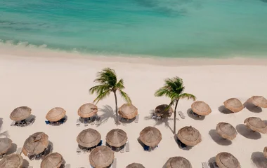 Vista aérea da praia em Cancún