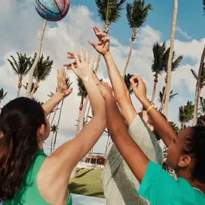kids playing basketball in a Club Med resort