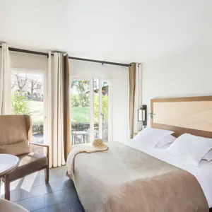 Superior Room - Garden Access