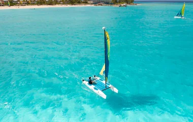 sailing in bahamas