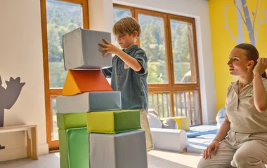 Niño en actividad del club infantil.
