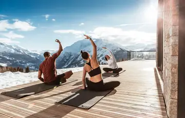 Yoga in La Rossiere