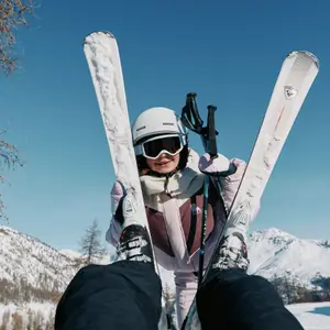 מגלשיים בסקי