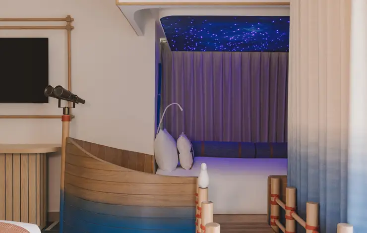 Тематический номер Deluxe - реновированный, с балконом, вид на море