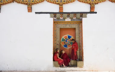 Cérémonie de prières dans un monastère bhoutanais