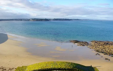 Plage du Môle dans la baie de Saint-Malo