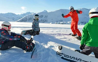 Des cours de snowboard